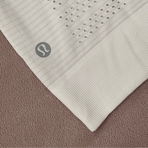 Lululemon Long Sleeve Top (white) - Size 4 - Picture 3 of 4